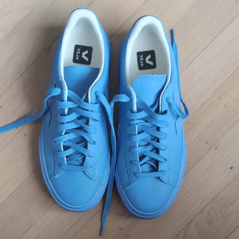Veja Vibrant Blue Lace-Up Sneakers Mansur Gavriel (NEW, No Box)